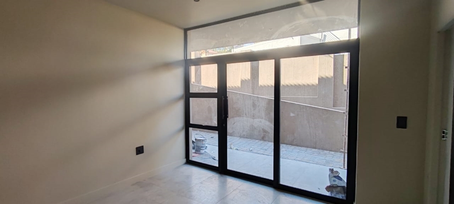 To Let 4 Bedroom Property for Rent in Kosmos Ridge North West